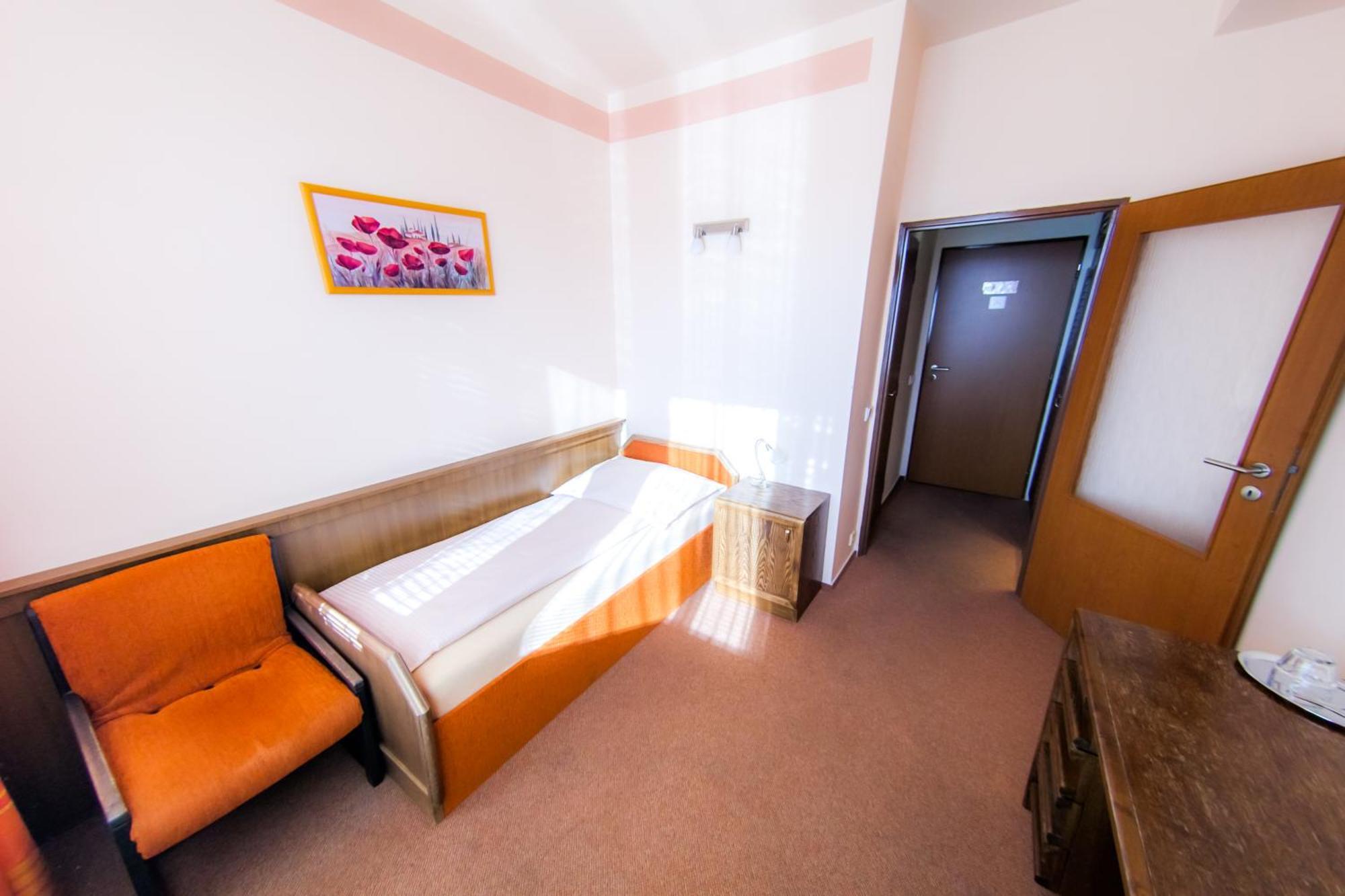 Vsacan Hotel *